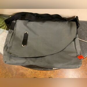NEW Y2K VTG Hugo Boss Canvas Messenger Bag 16”x11”
